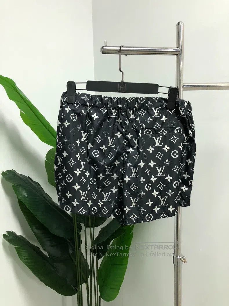 Louis Vuitton Louis Vuitton Logo Print Straight Leg Shorts Size 41" - 2 Thumbnail