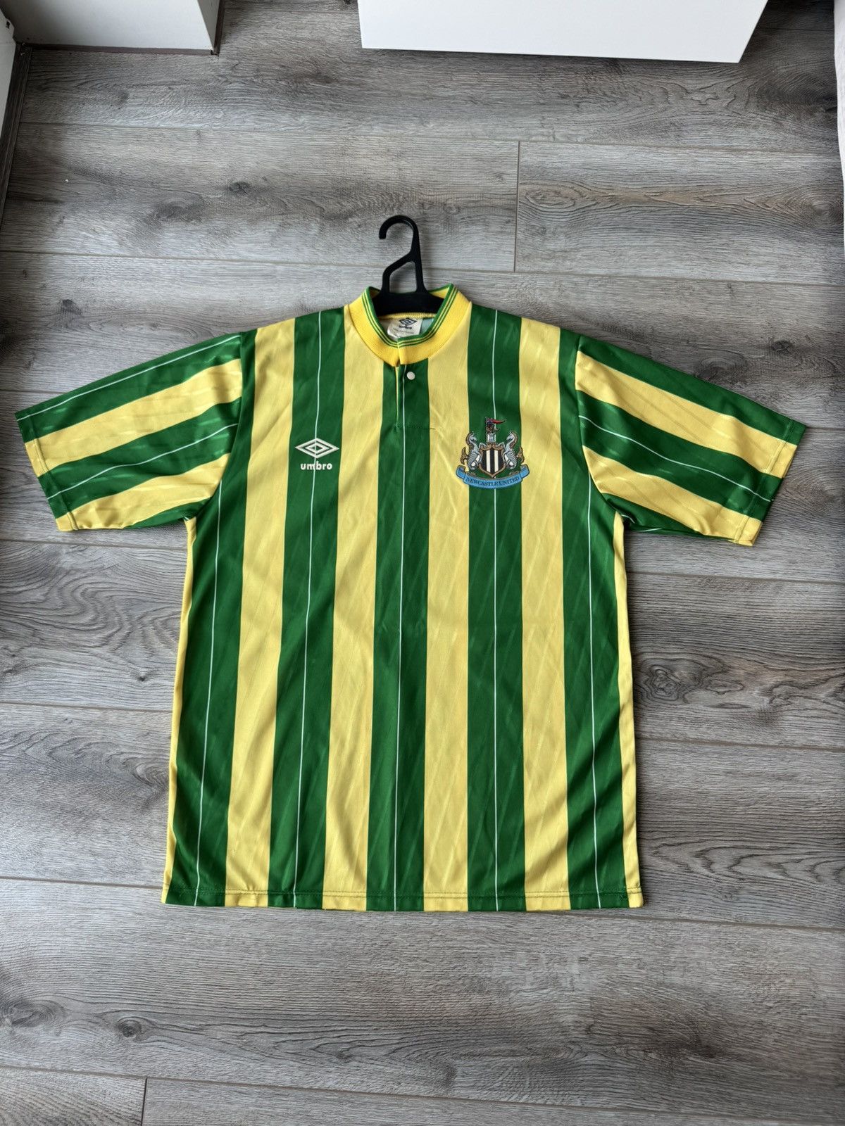 Vintage Newcastle United 1988-1990 Away Football Jersey in Green, Men’s (Size M)