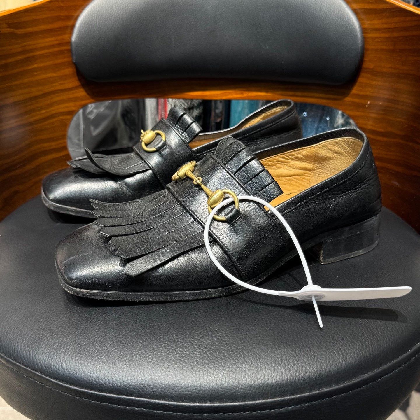Gucci Gucci Black Lowtop Sneakers 7.5 Men Size US 7.5 / EU 40-41 - 1 Thumbnail