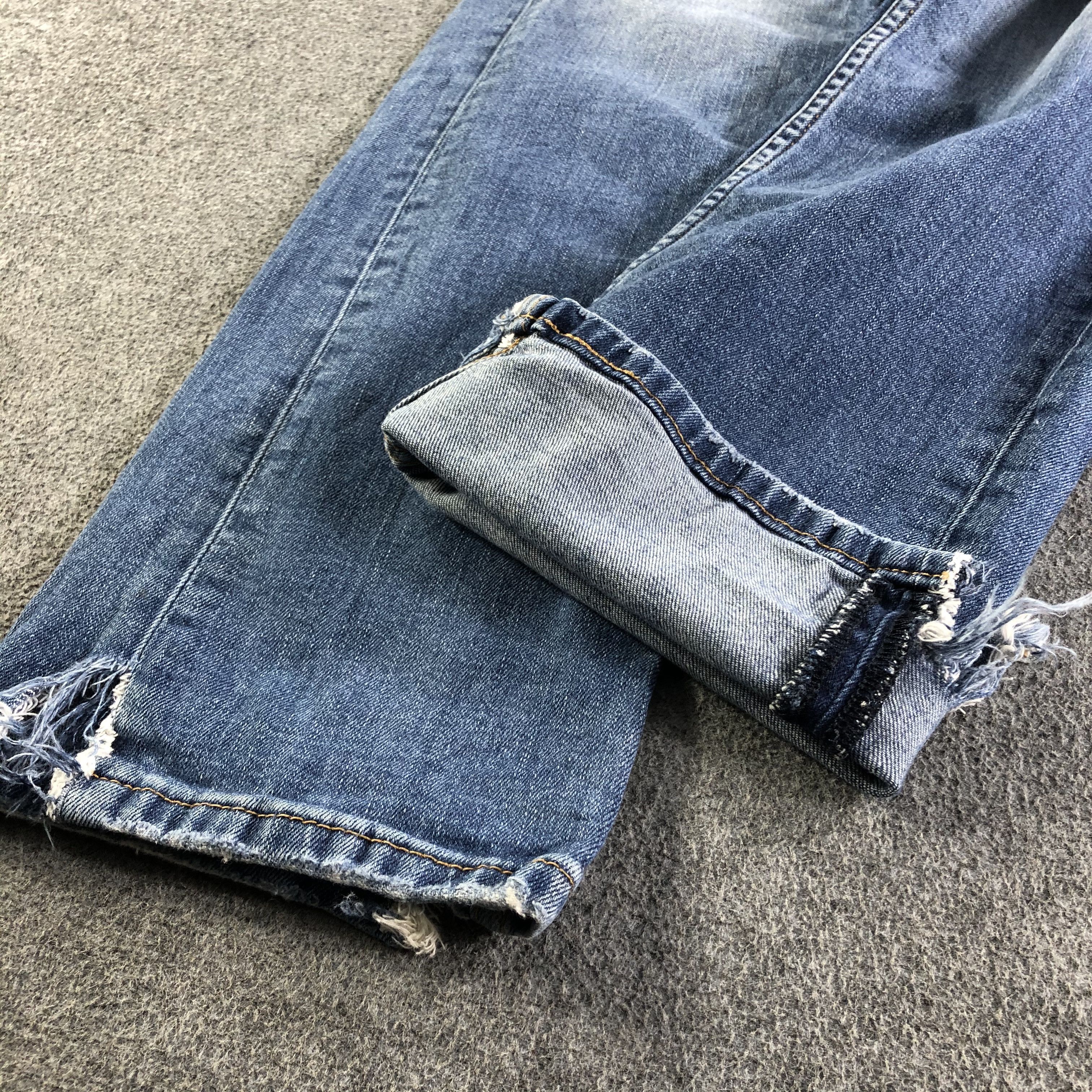 Levi's Vintage Blue Wash Levis 513 Jeans-J4520 Size US 33 - 7 Thumbnail