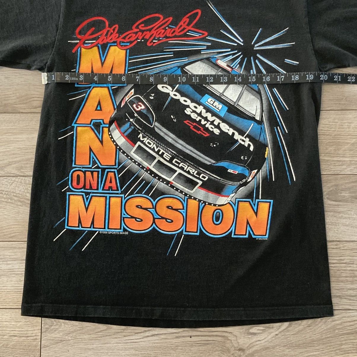 Jerzees 90s Dale Earnhardt man on a mission tee Size US L / EU 52-54 / 3 - 7 Thumbnail
