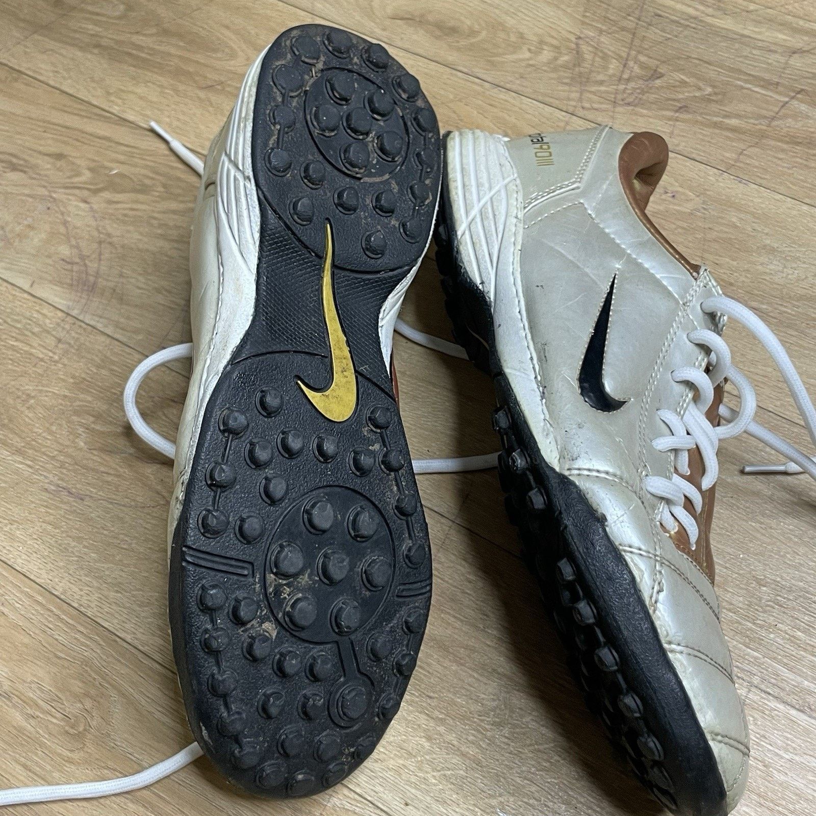 Nike vintage Nike Total 90 lll TF Shoes Astro Turf FootballSoccer Size US 7 / EU 40 - 17 Thumbnail