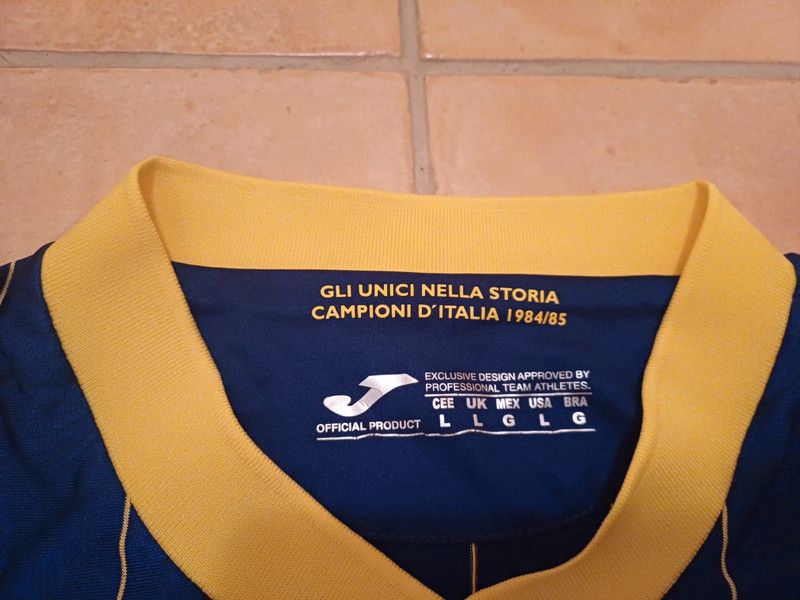 Joma Joma Hellas Verona 2024-25 home shirt Size US L / EU 52-54 / 3 - 10 Thumbnail