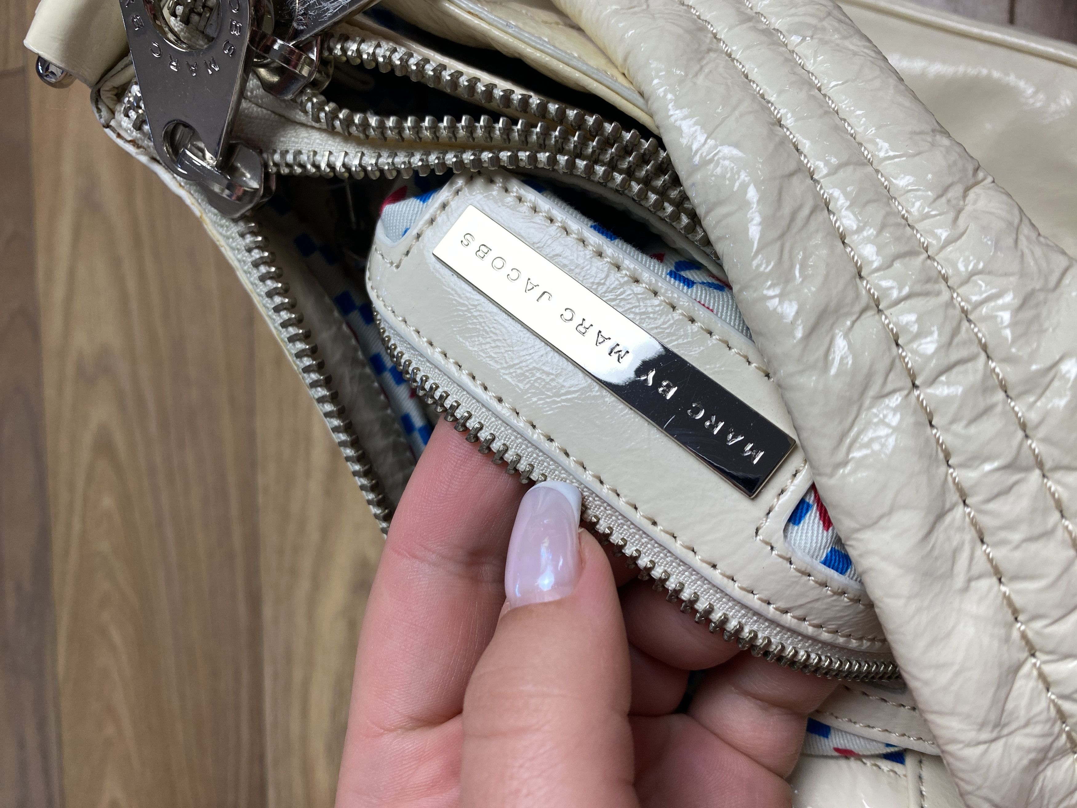 Marc by Marc Jacobs Marc by Marc Jacobs patent leather crossbody bag Size ONE SIZE - 4 Thumbnail