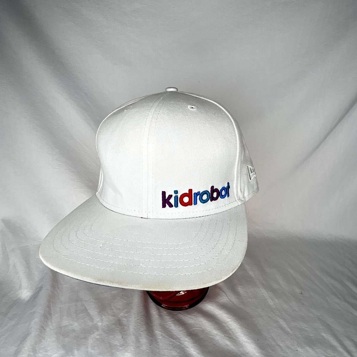 Kid Robot Kidrobot NEW ERA Classic 9FIFTY Flat Bill Snapback Fit Rare Size ONE SIZE - 2 Thumbnail