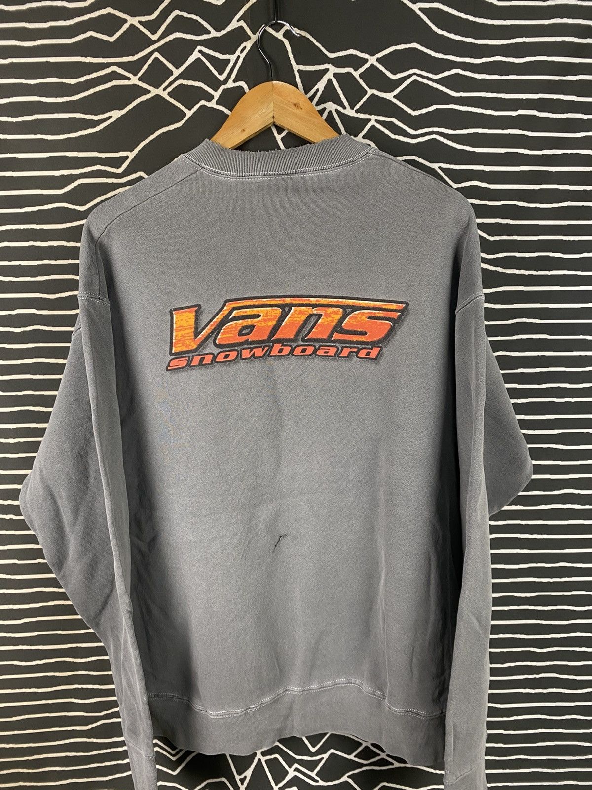 Vans Vintage Distress Vans Sweatshirt Size US XL / EU 56 / 4 - 2 Thumbnail