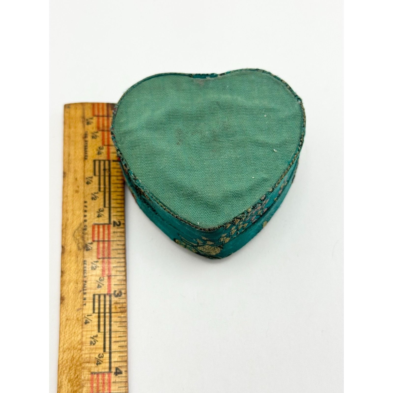 Vintage Vintage orential fabric heart trinket box Size ONE SIZE - 7 Thumbnail