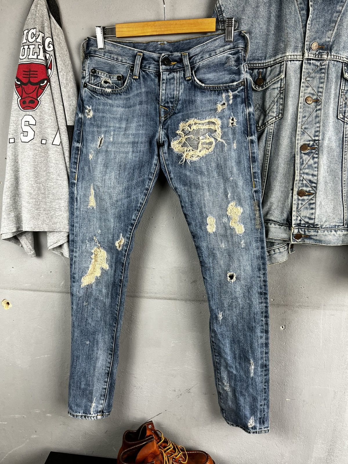 True Religion True Religion distressed denim pants y2k Size 28" / US 6 / IT 42 - 1 Thumbnail