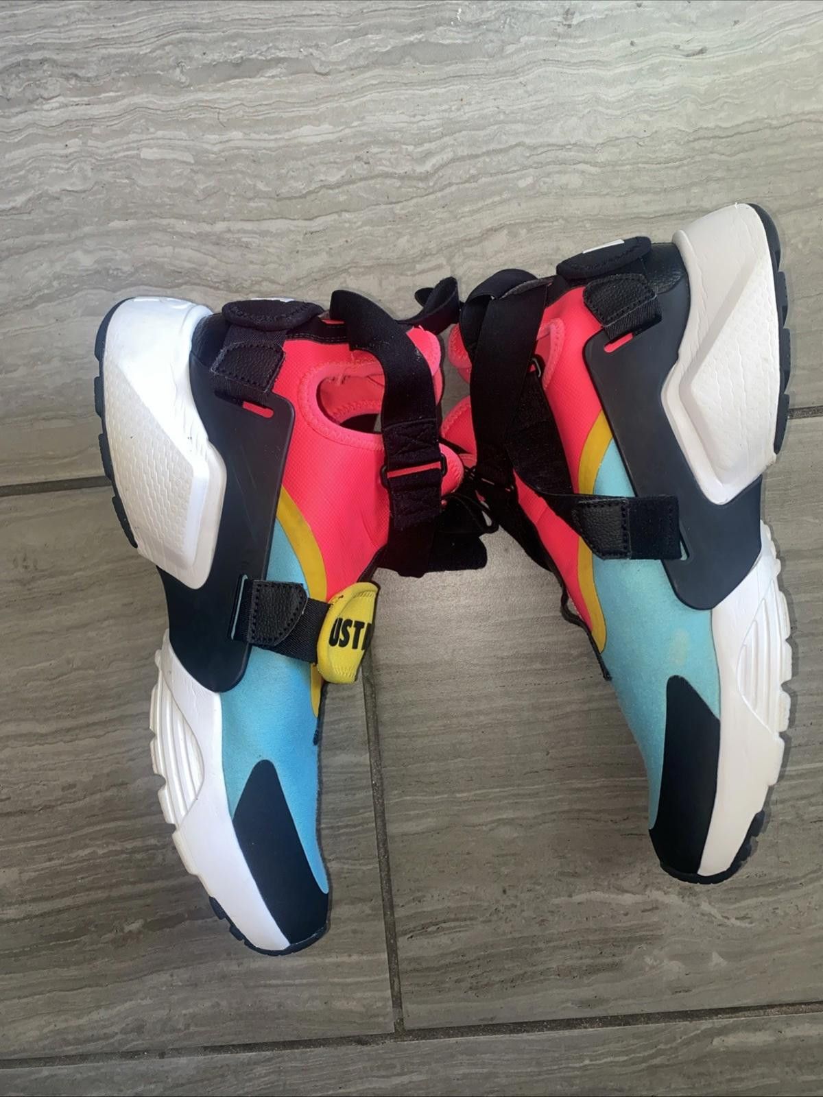 Nike Nike Air Huarache City Women's AH6787-400 Size 11.5 Size US 11.5 / IT 41.5 - 5 Thumbnail