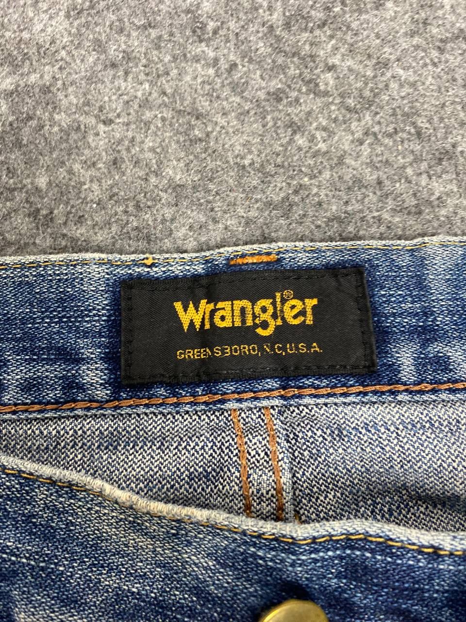 Wrangler vintage wrangler distressed denim nice design Size US 34 / EU 50 - 16 Thumbnail