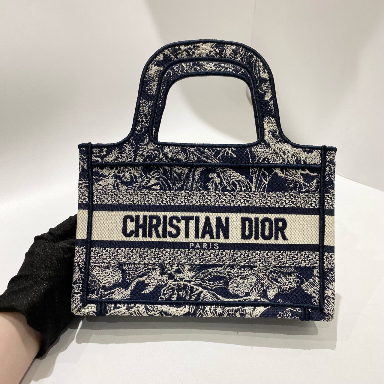 Dior Dior Embroidered Book Tote Mini Size Size ONE SIZE - 1 Thumbnail