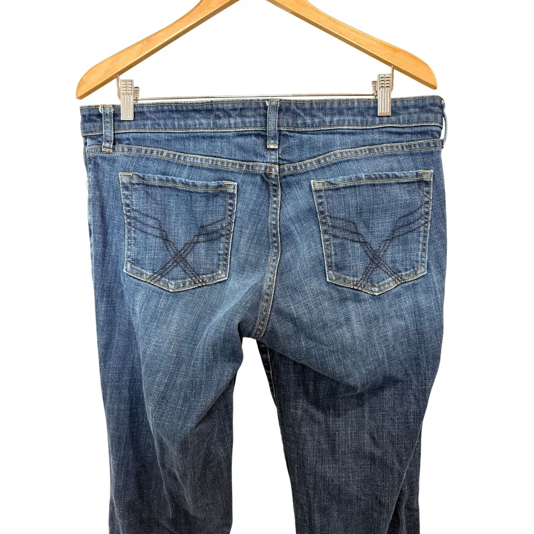 Gap VINTAGE Gap 1969 Blue Medium Wash Premium Flare Bootcut Denim Jean Mid Rise Women-14/32L Size 36" / US 14 / IT 50 - 5 Thumbnail