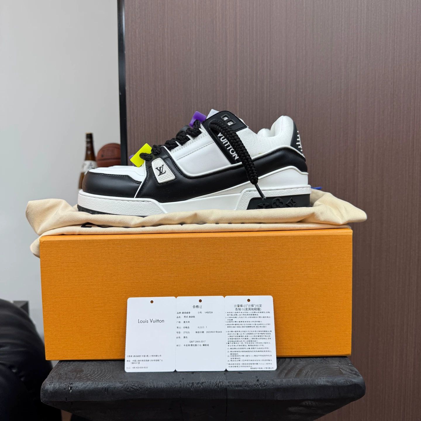 Louis Vuitton LV black white Panda Trainer UK8 new Size US 9 / EU 42 - 1 Thumbnail