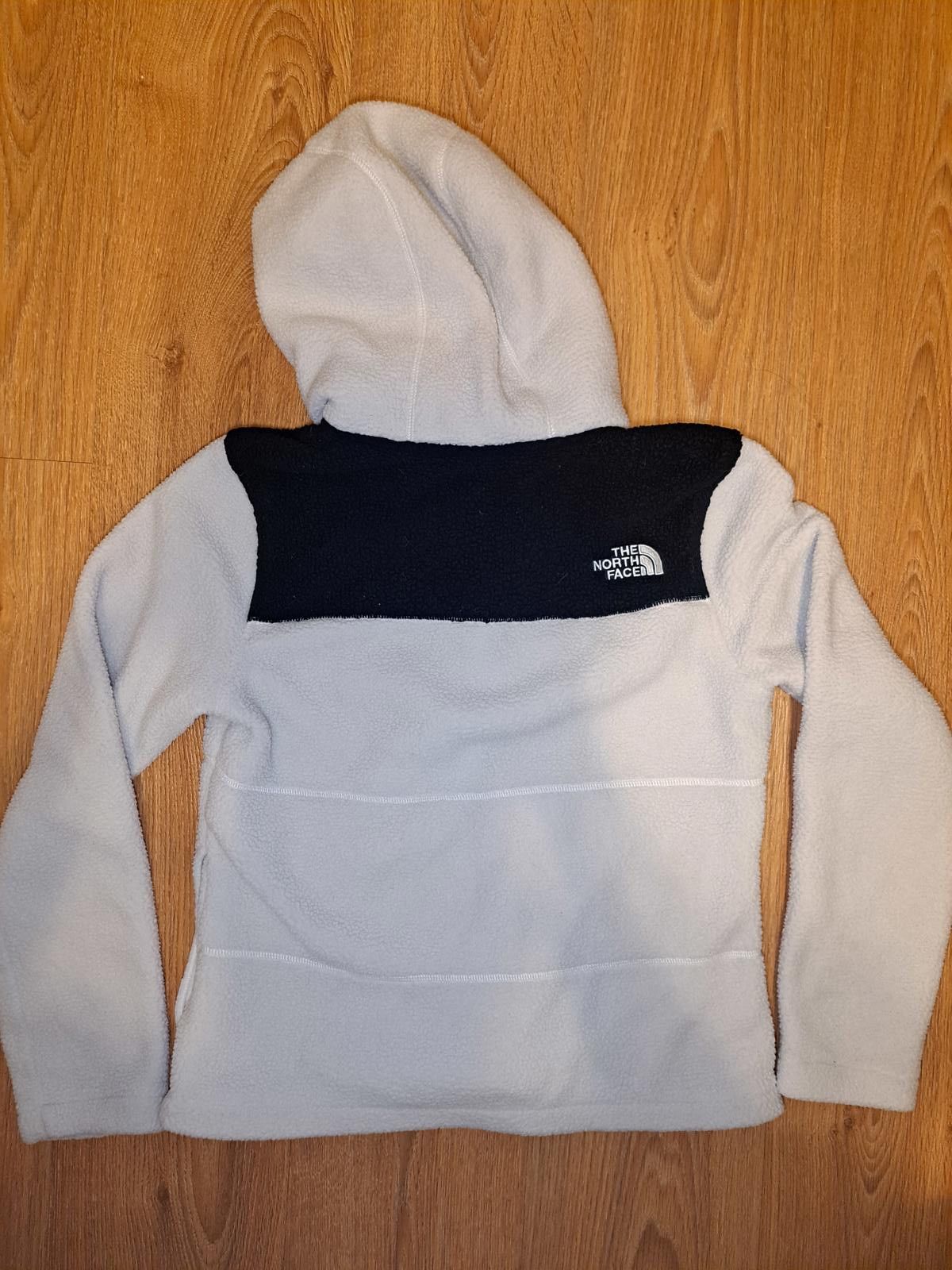 The North Face The North Face Jacket Womens Small White Black Silver Button Size S / US 4 / IT 40 - 6 Thumbnail