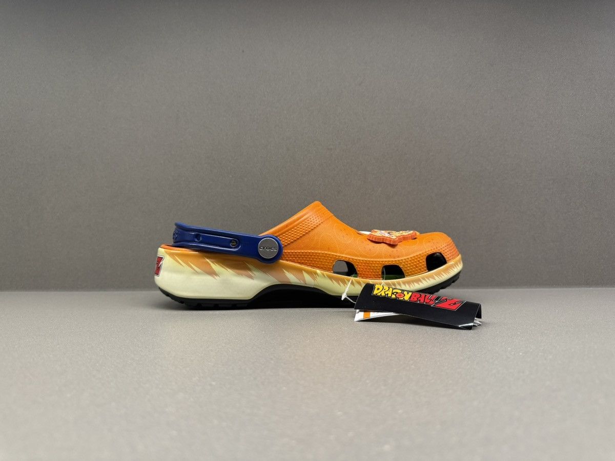 Crocs Crocs Classic Clog Dragon Ball Z Goku Size US 8 / EU 41 - 6 Thumbnail