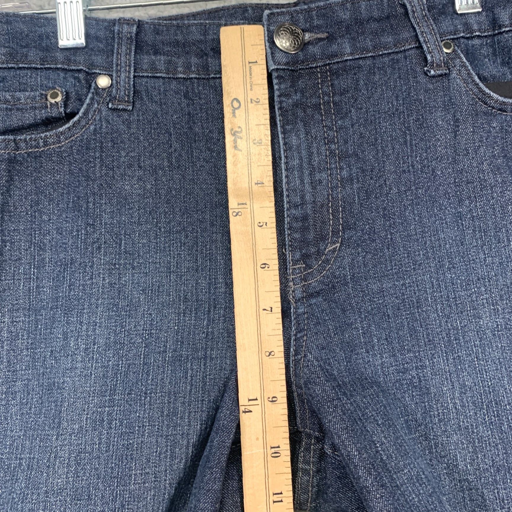 Area Covington Petite Womens Jeans 14P 36x26.5 Blue Straight Leg 5-Pocket Belt Loops Rear Flap Pockets Regular Fit Denim Size 36" / US 14 / IT 50 - 5 Thumbnail