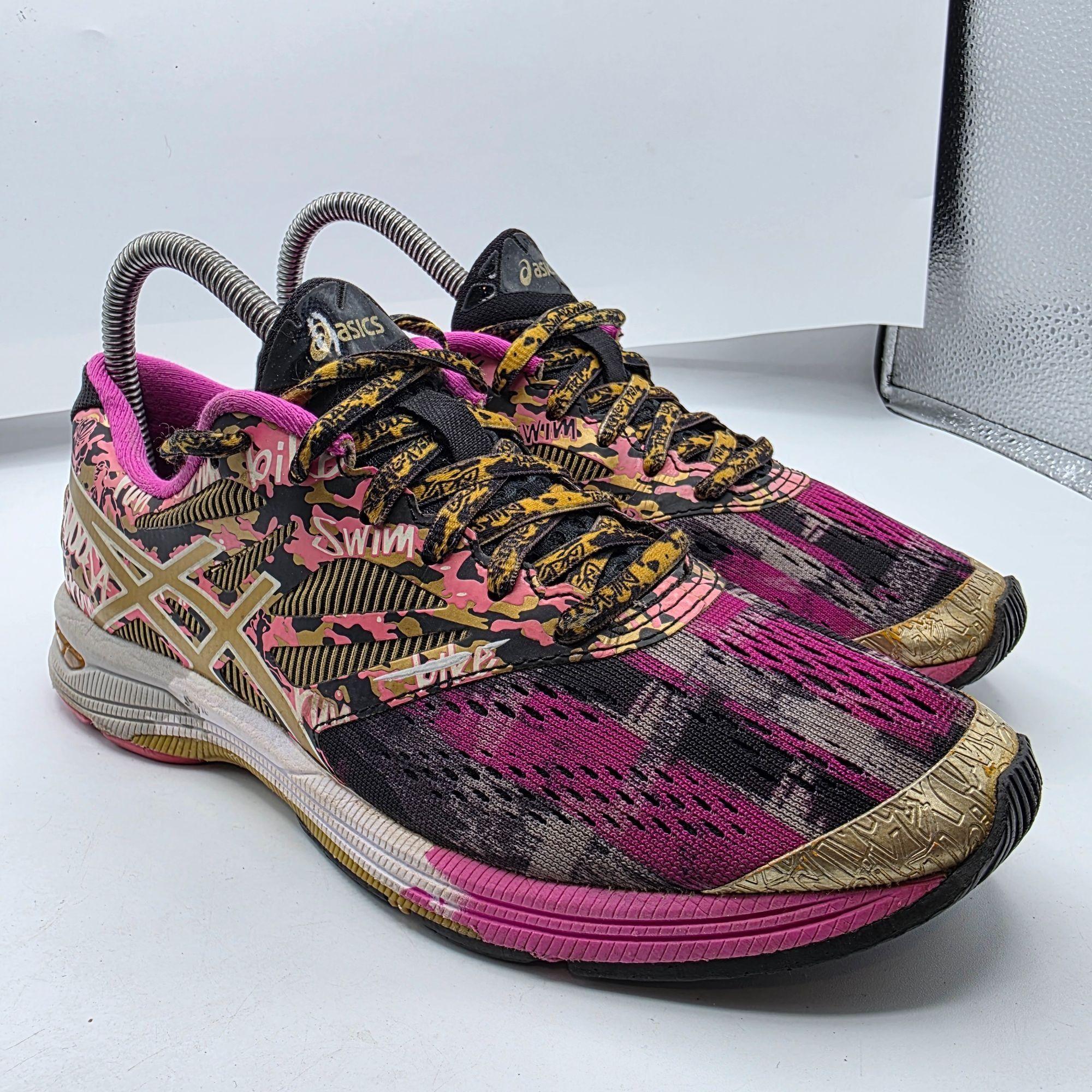 Asics Asics Gel Noosa Tri 10 Womens Size 7 Black Neon Pink Triathl Size US 7 / IT 37 - 1 Thumbnail