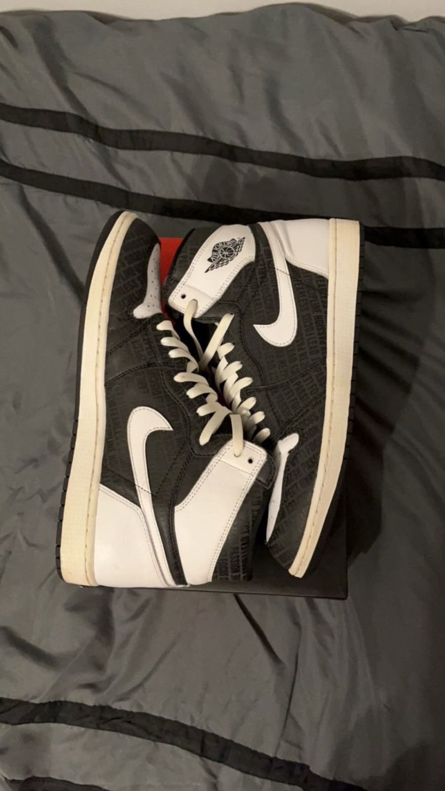 Jordan Brand Jordan 1 High RE2PECT (Derek Jeter) Size US 13 / EU 46 - 1 Thumbnail