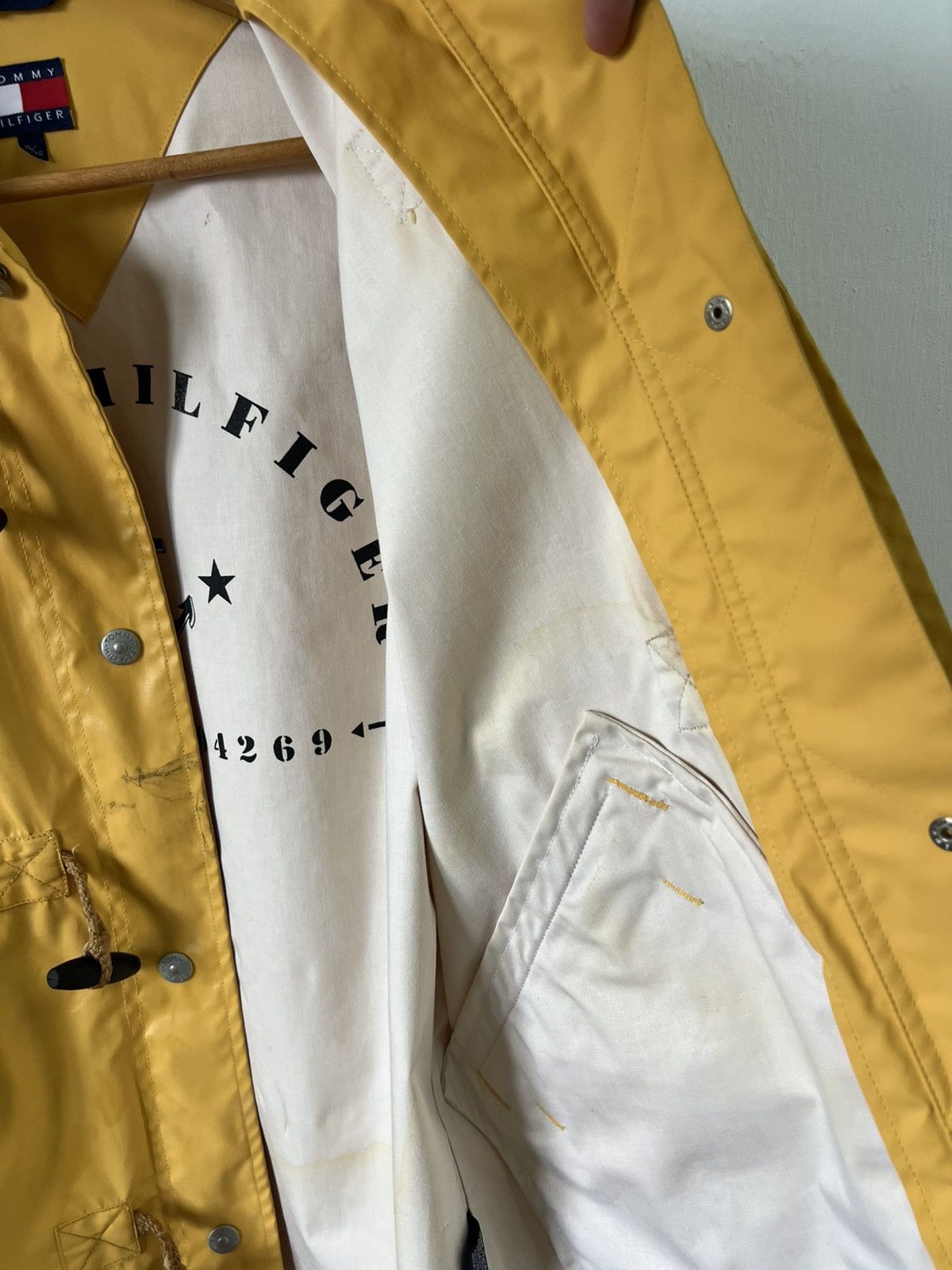 Tommy Hilfiger Vintage Tommy Hilfiger Raincoat Size US XL / EU 56 / 4 - 18 Thumbnail