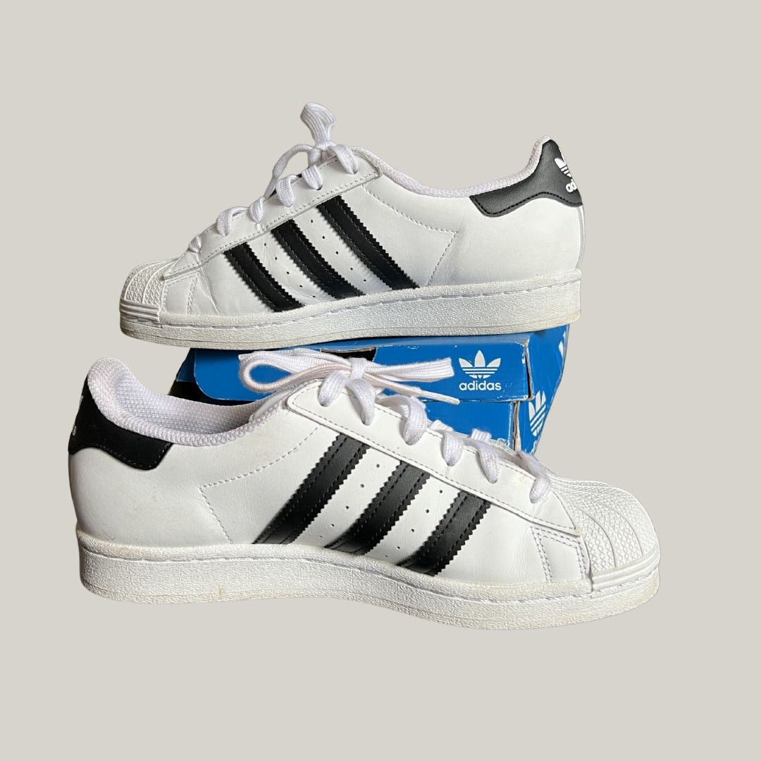 adidas gazelle silver green womens IF30014_300x300.jpg?v=1710411127