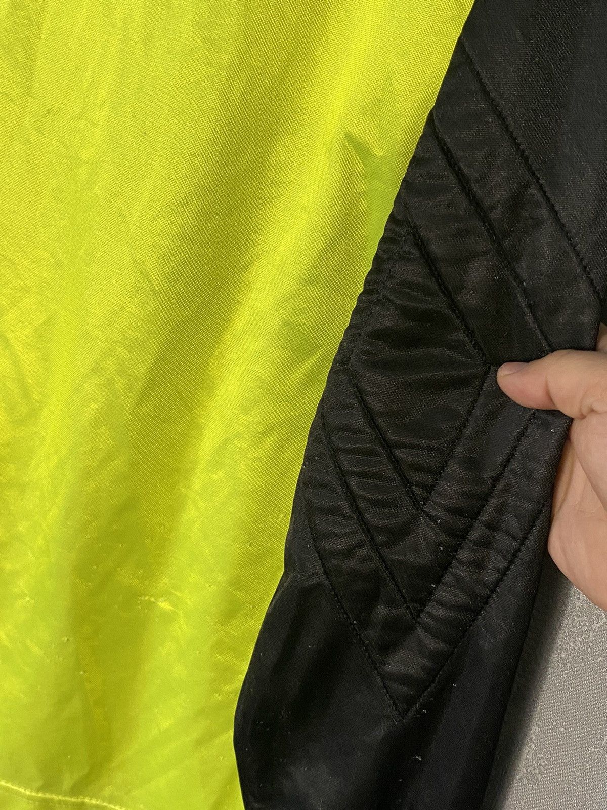Chelsea Soccer × Umbro Vintage Chelsea Umbro Soccer Jersey 1997 GoalKeeper Size US S / EU 44-46 / 1 - 9 Thumbnail