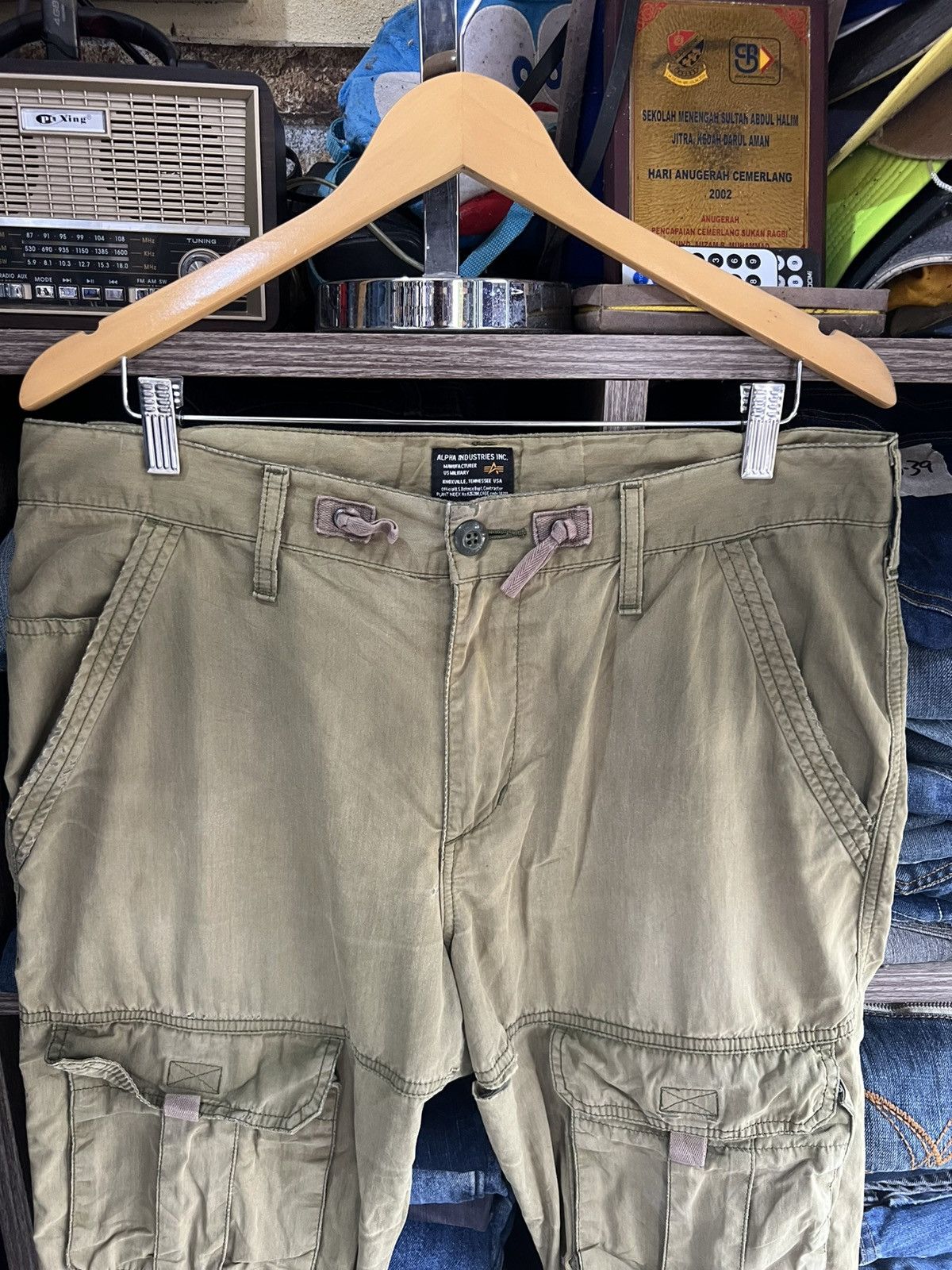 Alpha Industries 🔥Rare Alpha Industries Front Pockets Short Cargo Pants Size US 36 / EU 52 - 3 Thumbnail
