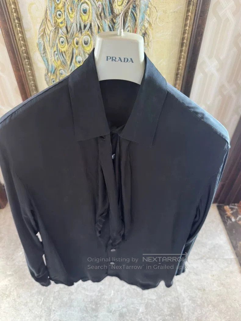 Loewe LOEWE Black Bow Neck Silk Shirt . Size US M / EU 48-50 / 2 - 4 Thumbnail