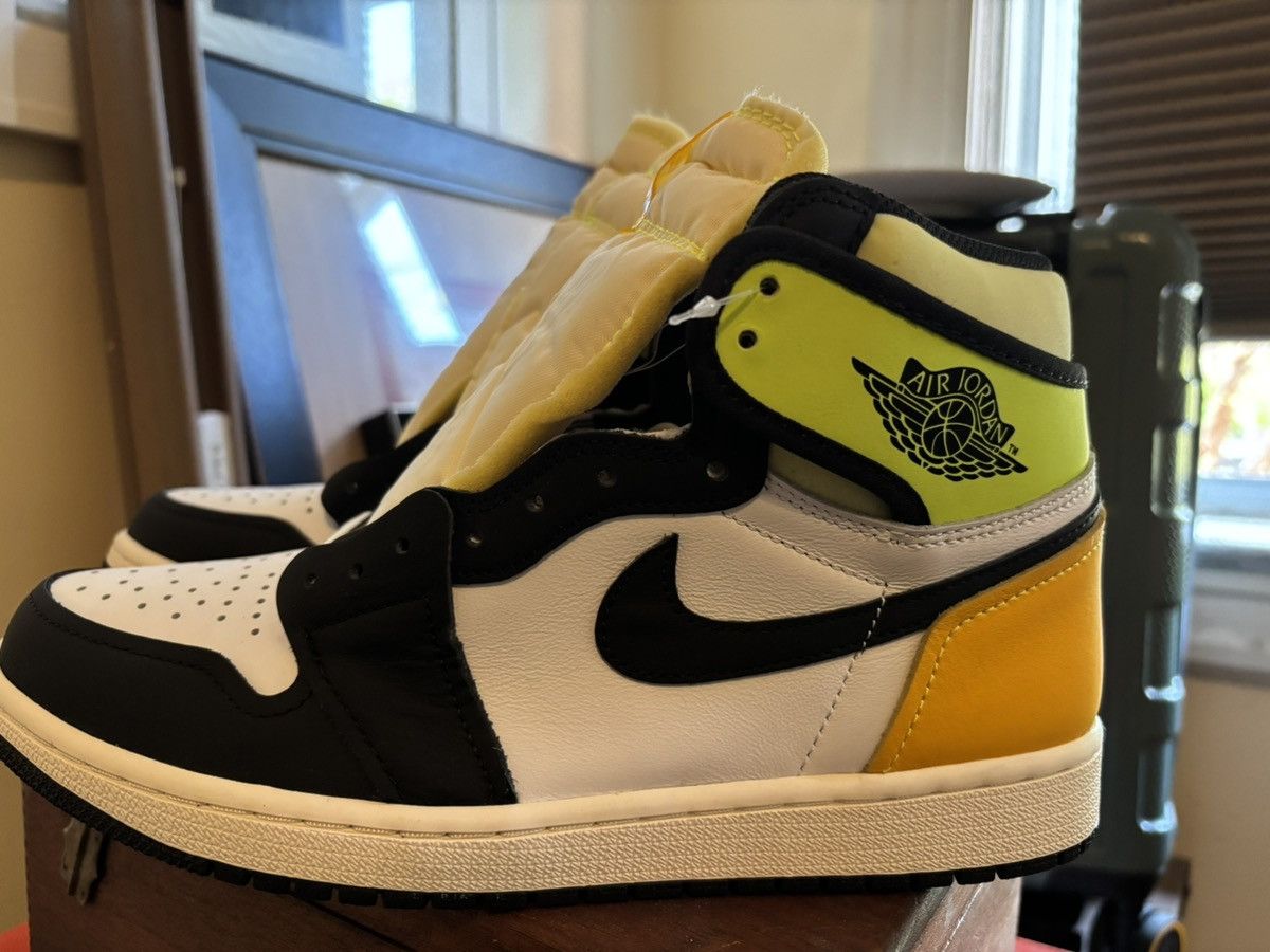 Jordan Brand × Nike Air Jordan retro high OG Size US 9 / EU 42 - 2 Thumbnail