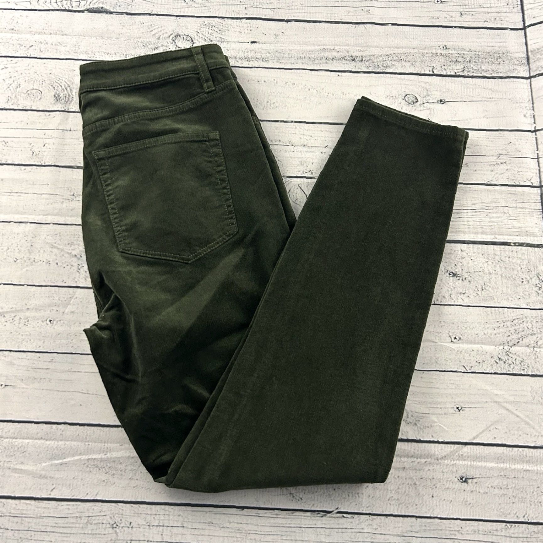 Ann Taylor Ann Taylor Corduroy Pants Green 28 Olive Skinny High Rise Curvy Fit Women’s Chino Button-Up Knit? Size 28" / US 6 / IT 42 - 2 Thumbnail