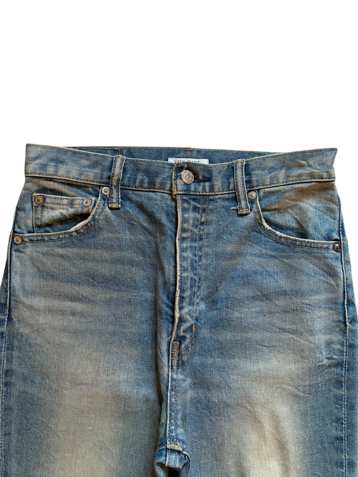 Japanese Brand Vintage Japanese Brand Mud Wash Distress Ripped Flare Jeans Size 27" / US 4 / IT 40 - 4 Thumbnail