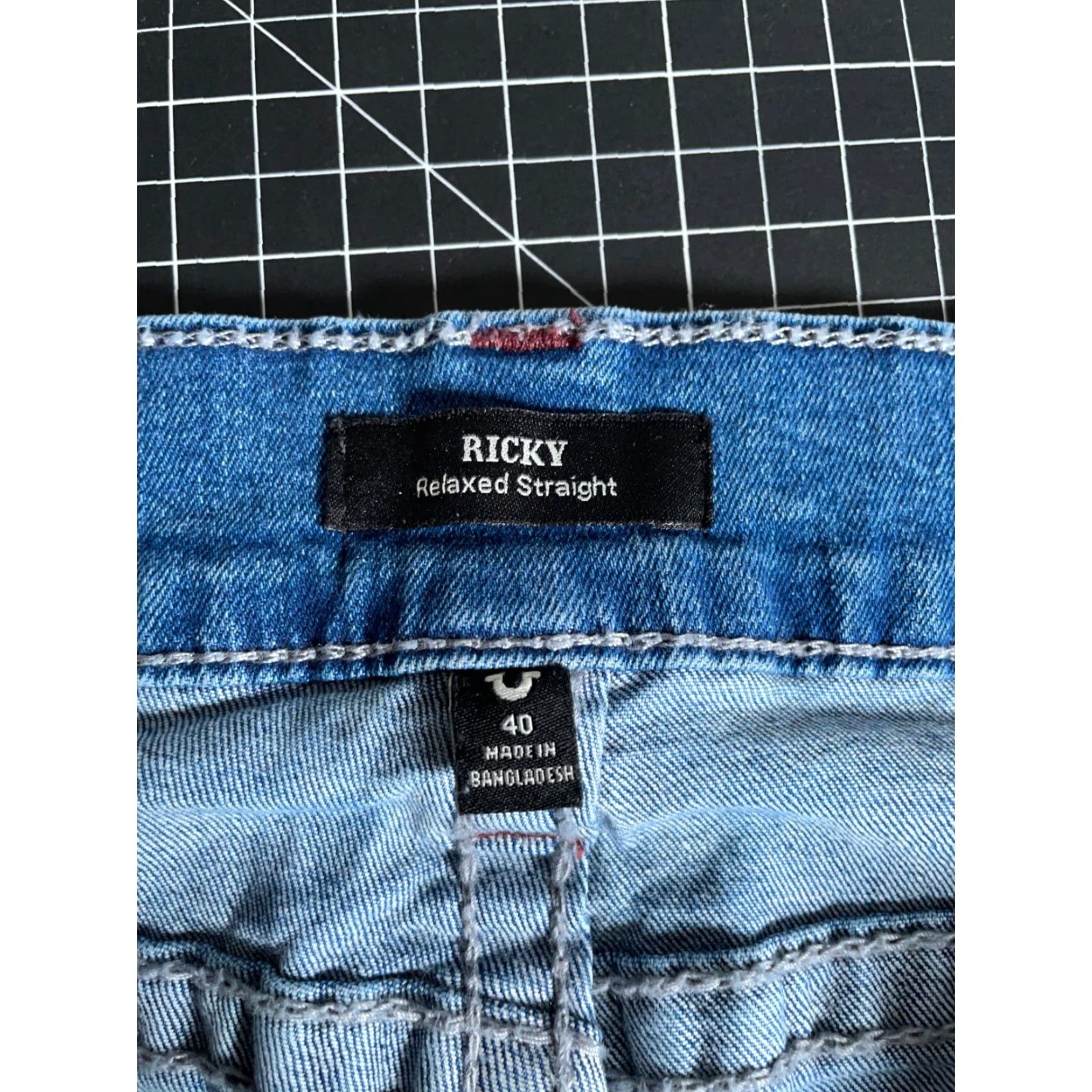 True Religion VINTAGE True Religion Ricky Relaxed Jeans Men's 40 x 33 Distressed Blue Denim 90s Rock Size US 40 / EU 56 - 3 Thumbnail