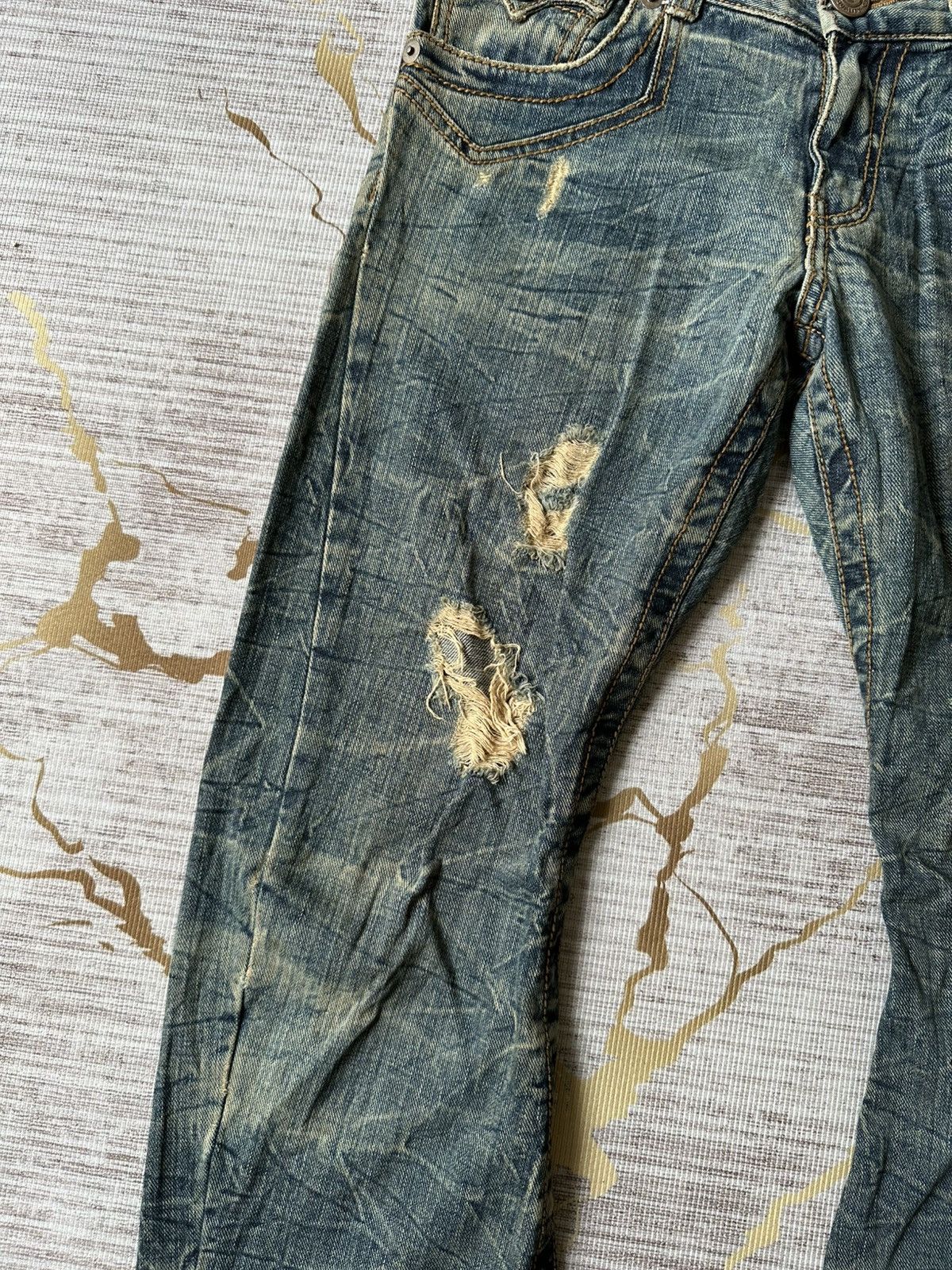 Japanese Brand FLARE Rattle Trap Claw Marks Distressed Curve Leg Denim Size US 32 / EU 48 - 8 Thumbnail