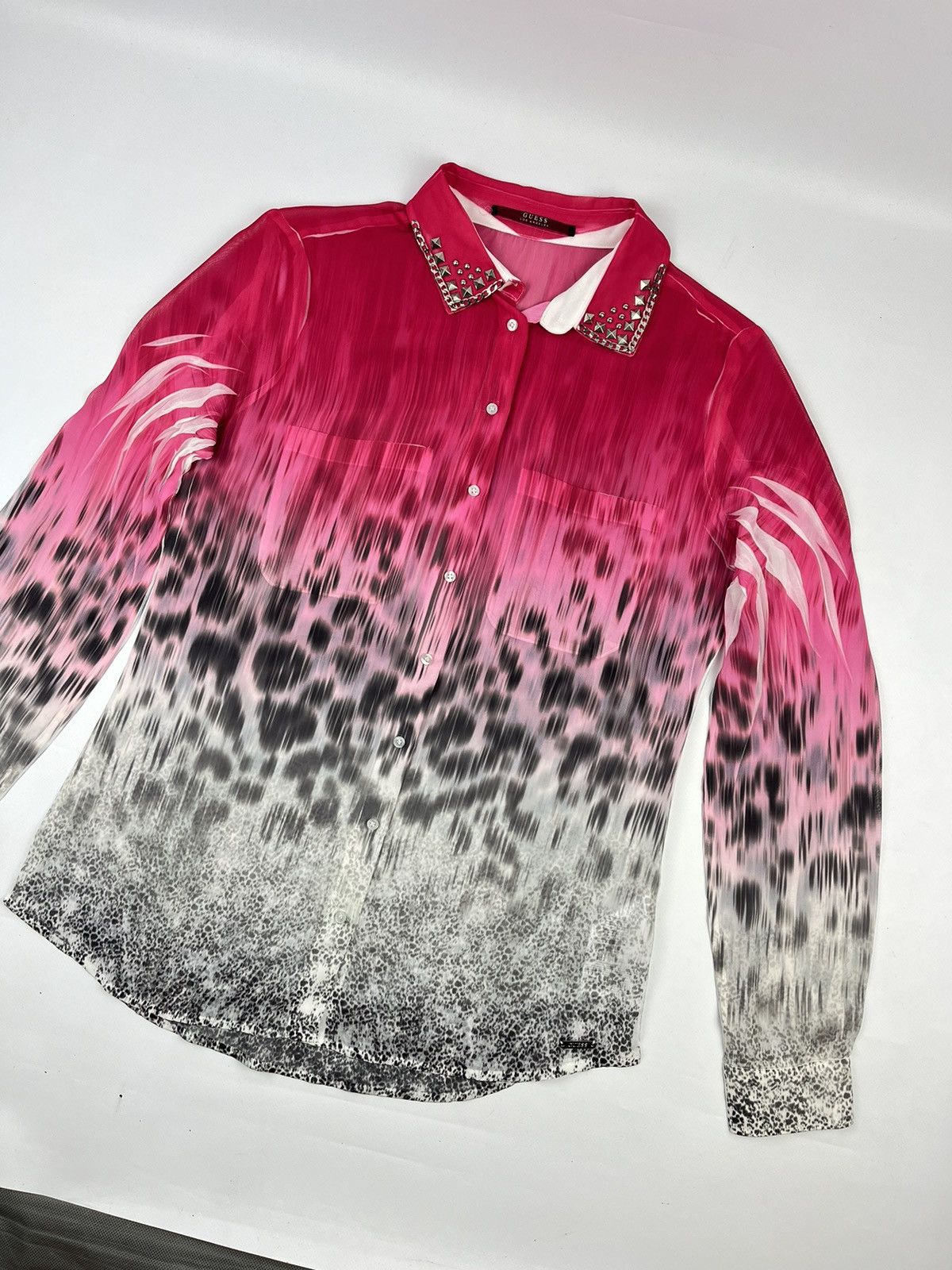 Guess Guess tiger print button up shirt woman blouse Size S / US 4 / IT 40 - 1 Thumbnail