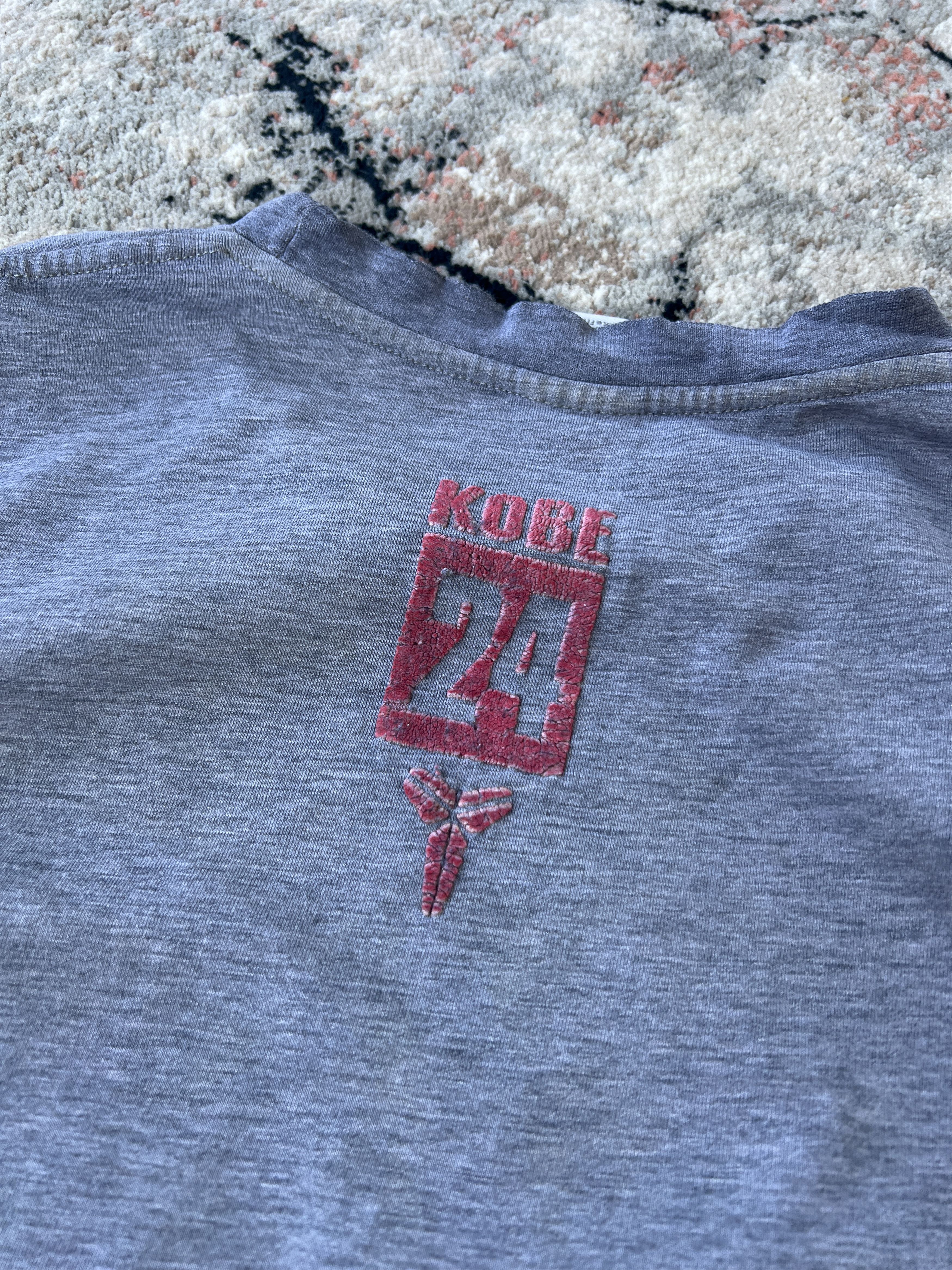 Nike × Vintage Rare Nike Kobe Bryant 24 Vintage Tee Size US L / EU 52-54 / 3 - 7 Thumbnail