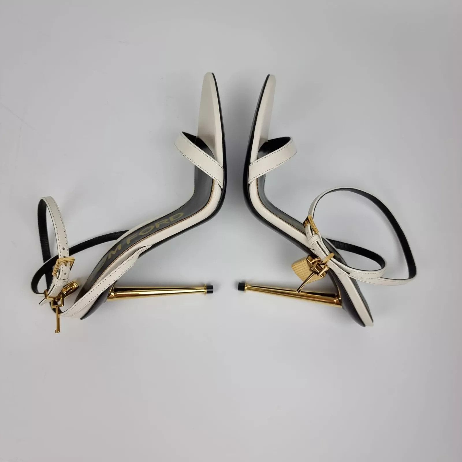 Tom Ford TOM FORD Padlock White Pointy 105mm Leather Sandals Size US 8.5 / IT 38.5 - 5 Thumbnail