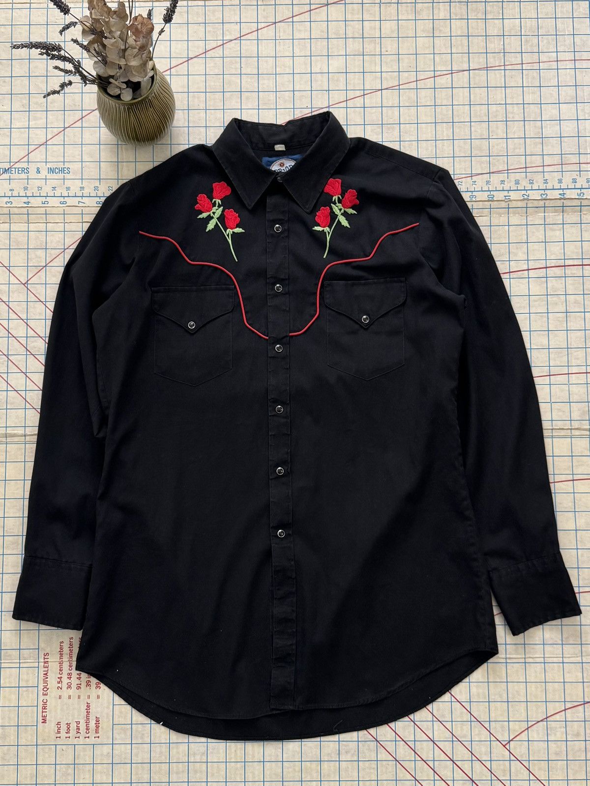 Vintage Prior Western Wear Pearl Snap Button Up Shirt Roses