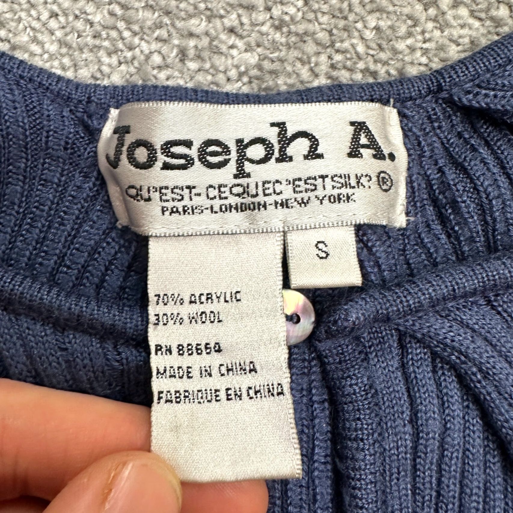 Vintage Joseph A. Keyhole Ribbed Knit Top Sweater Women's Small Blue Acrylic Wool Casual Shirt Blouse Womens Size S Size S / US 4 / IT 40 - 4 Thumbnail