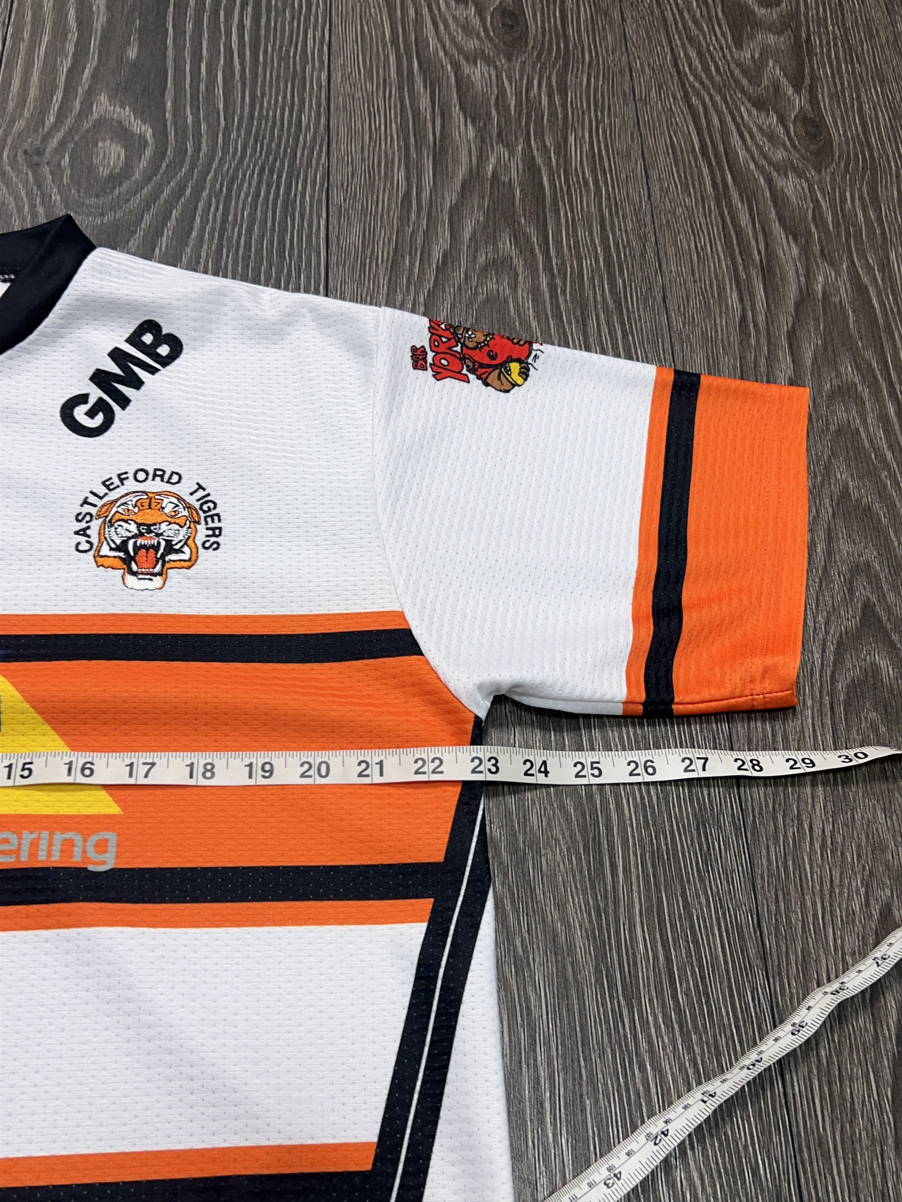 Gear for Sports XBlades Castleford Tigers Rugby League England Jersey Shirt Size US L / EU 52-54 / 3 - 5 Thumbnail
