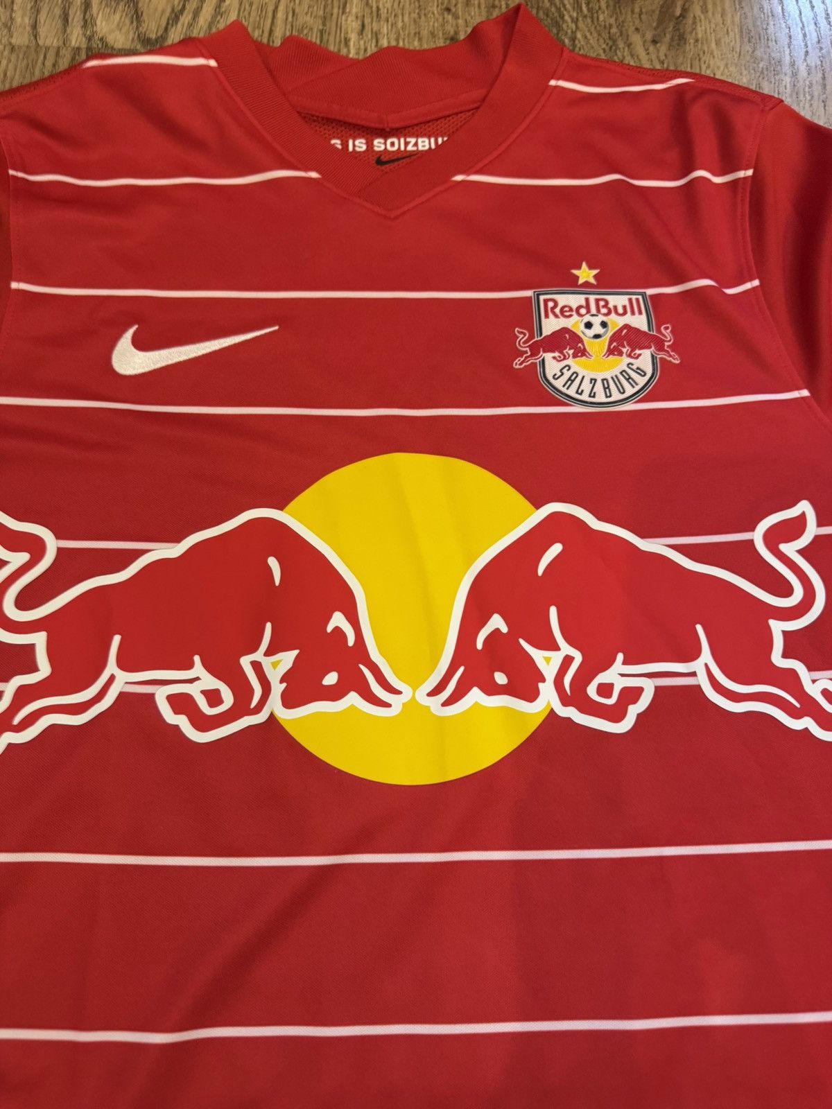 Nike RED BULL SALZBURG 2021-2022 FOOTBALL SHIRT SOCCER SIZE S Size US S / EU 44-46 / 1 - 5 Thumbnail