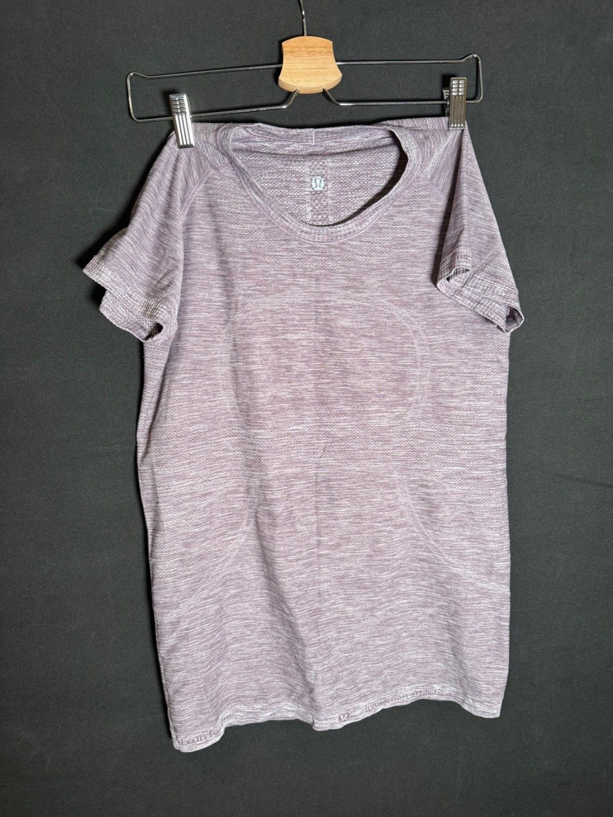 Lululemon Lululemon Swiftly Tech 2.0 Purple Gym Shirt Short Sleeve Size M / US 6-8 / IT 42-44 - 1 Thumbnail