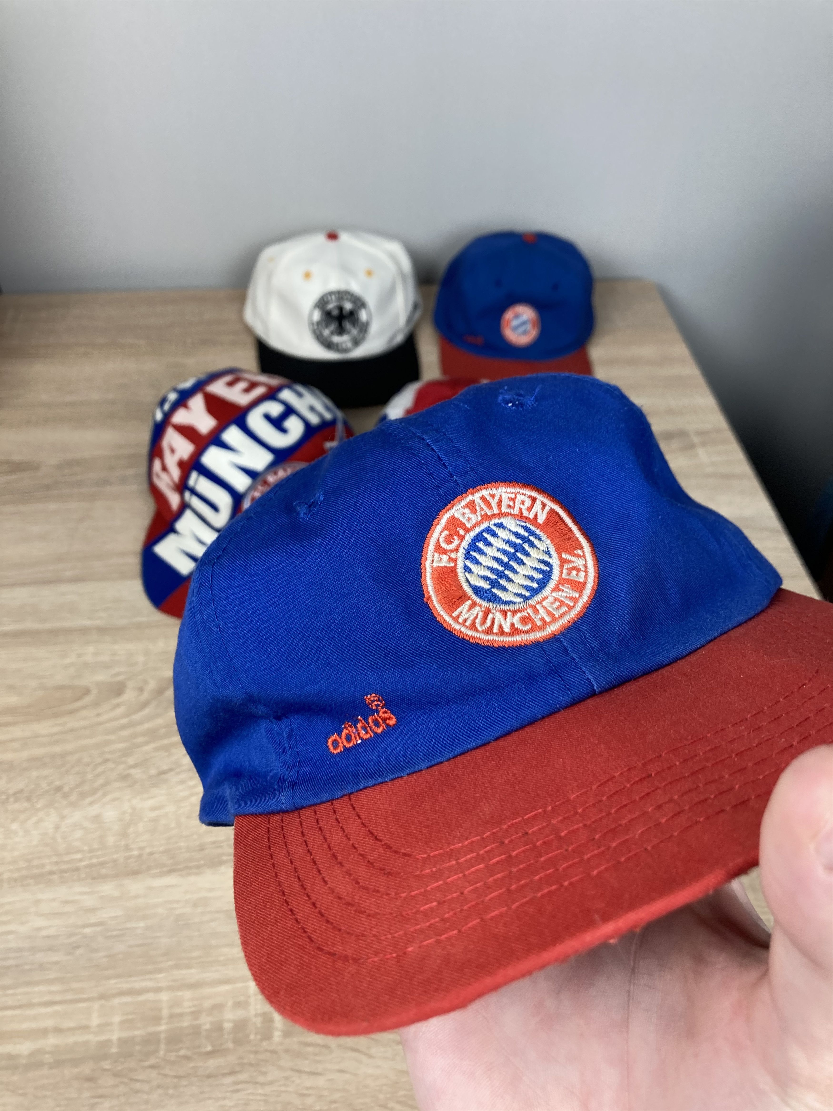 Sports Specialties × Vintage Collection of Caps German Bundesliga Team Bayern Munich 70s+ Size ONE SIZE - 13 Thumbnail