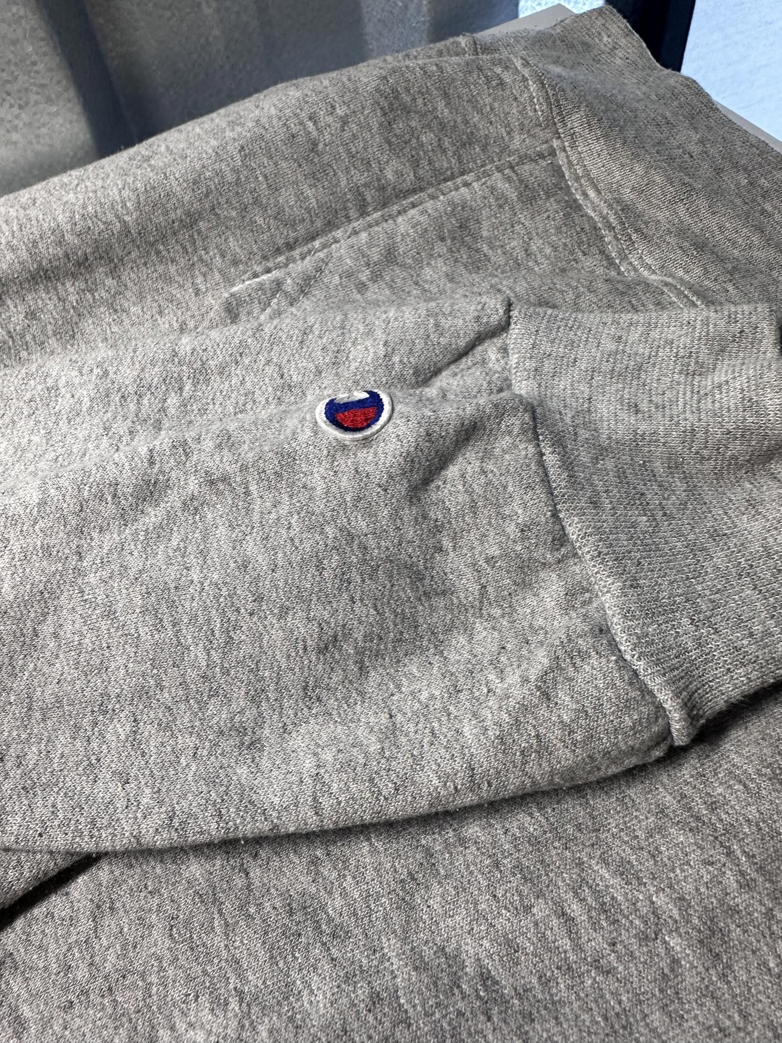 Champion Champion St. Joseph's Grey Hoodie - Cozy & Stylish Size US XL / EU 56 / 4 - 4 Thumbnail