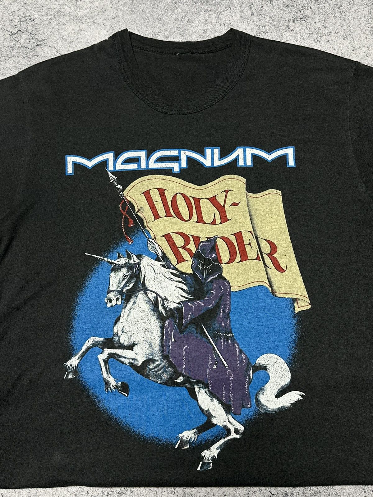 Band Tees Vintage 80s Magnum Holy Rider Tour Rock T-Shirt Size US M / EU 48-50 / 2 - 5 Thumbnail