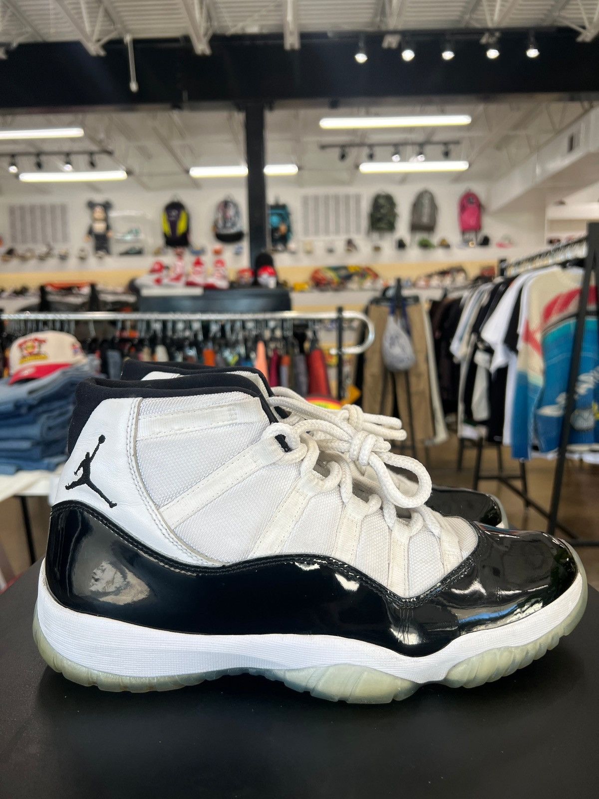 Jordan Brand × Nike Air Jordan 11 Concord Sz. 11 (2018) Size US 11 / EU 44 - 6 Thumbnail
