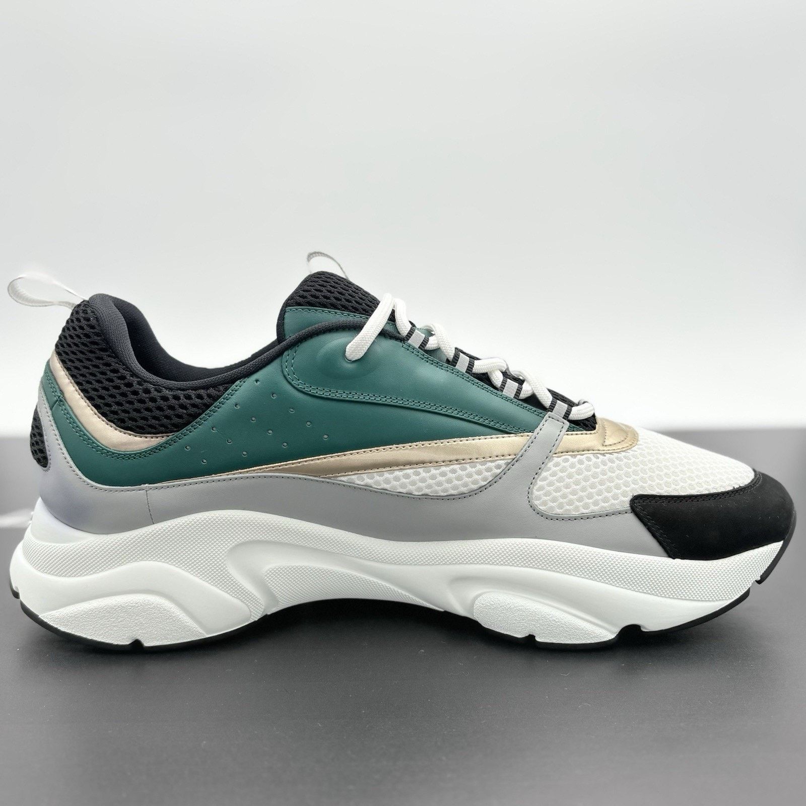 Dior Size 49 (16 US) Dior B22 Sneaker ' Green White Gold ' | NEW! Size US 15 / EU 48 - 10 Thumbnail