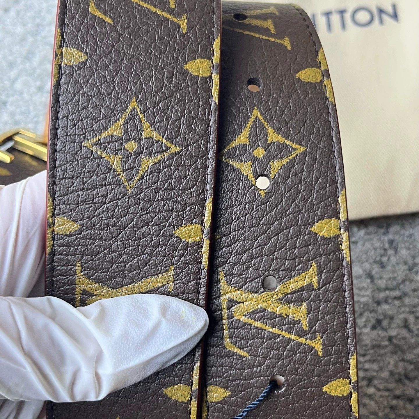 Louis Vuitton louis vuitton brown logo embossed leather belt Size ONE SIZE - 3 Thumbnail