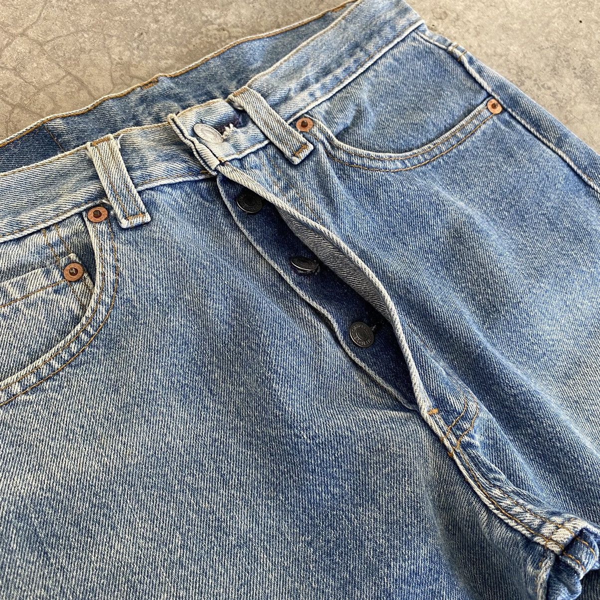 Levi's Vintage Late 80’s Levis 501 Faded Blue Denim Jeans Size US 28 / EU 44 - 11 Thumbnail