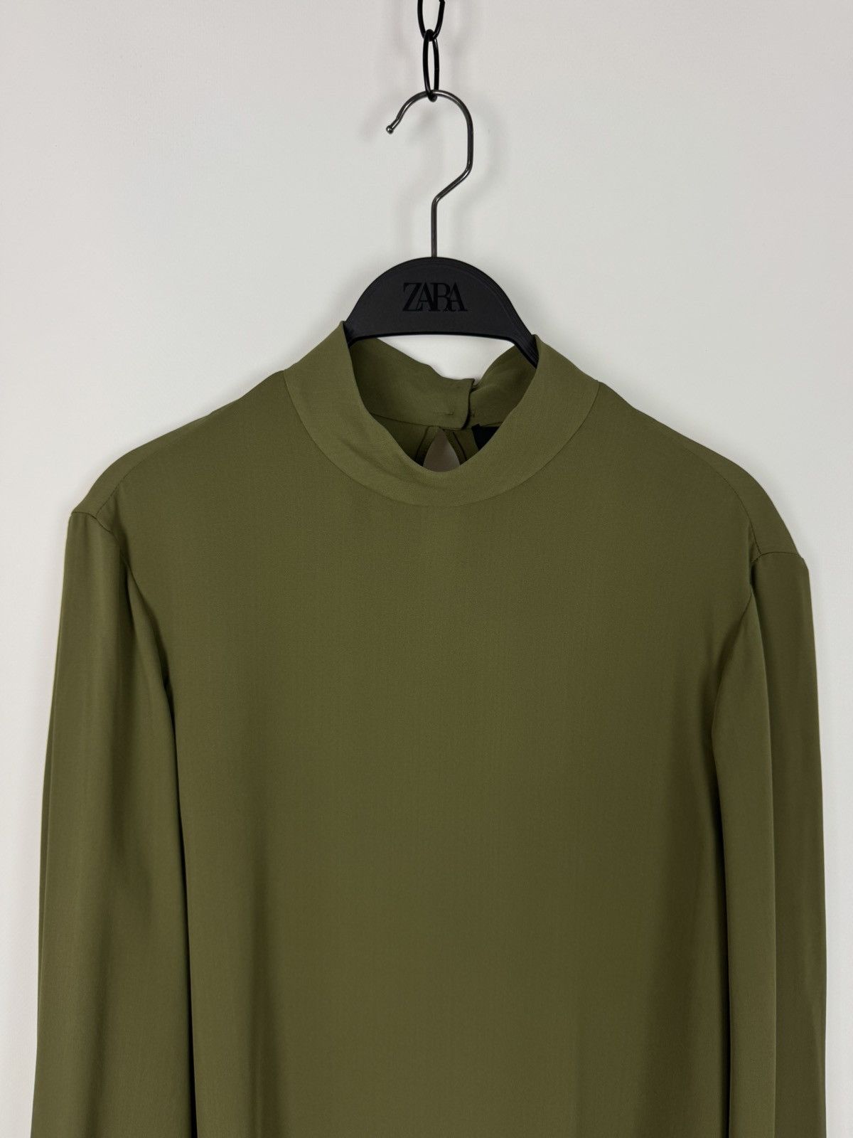 Theory NWT Theory Mock Neck Silk Blouse Top Long Sleeve Size L / US 10 / IT 46 - 4 Thumbnail