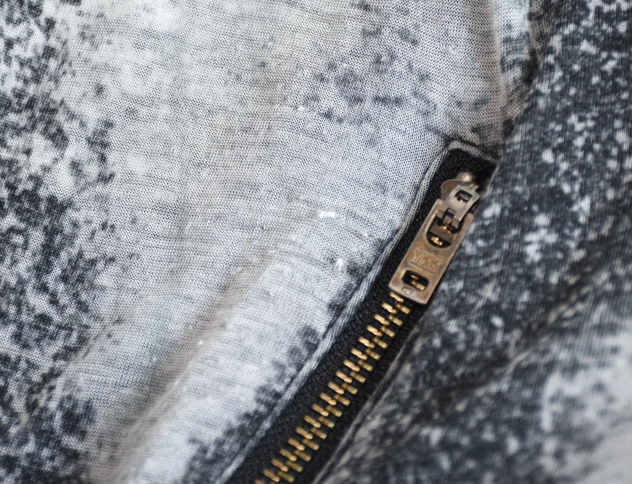 If Six Was Nine × KMRii × Le Grande Bleu (L.G.B.) Le Grande Bleu (L.G.B.) Gauze fabric zip hoodie Size US S / EU 44-46 / 1 - 12 Thumbnail