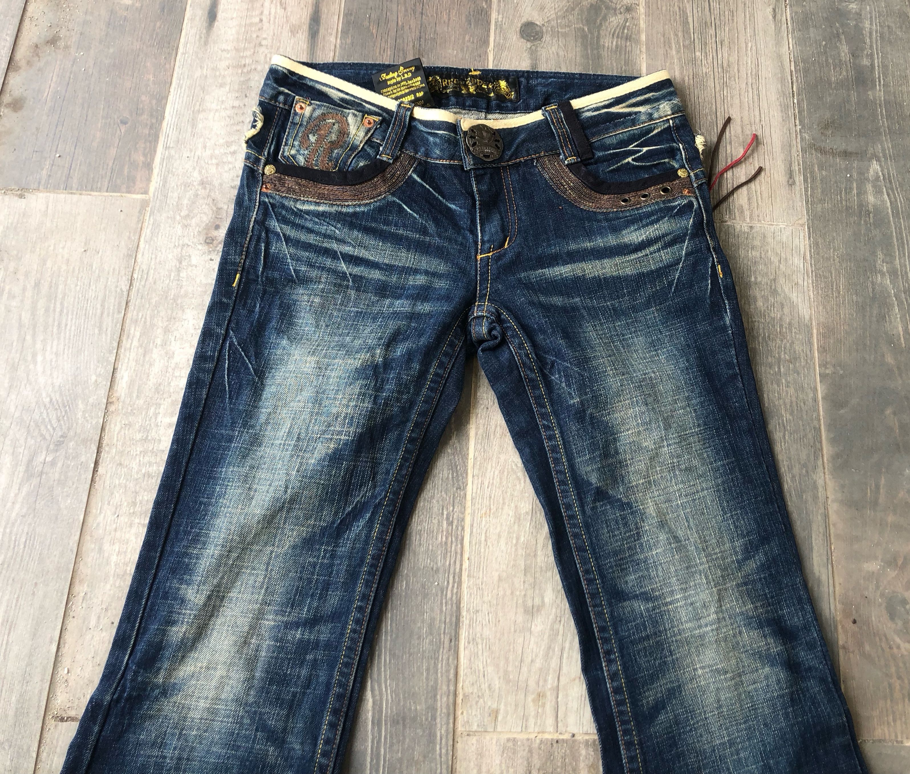 Japanese Brand 🔥Red Pepper Embroidery Flare Jeans🔥 Size US 30 / EU 46 - 3 Thumbnail
